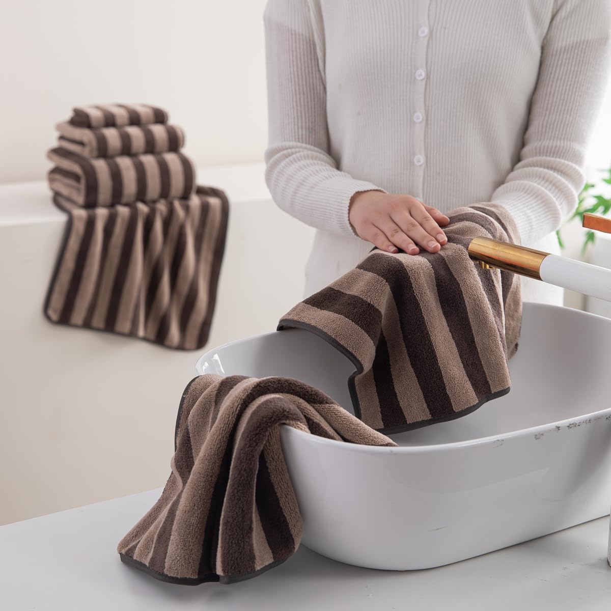 Oliven 18 Pcs Brown Cabana Stripe Towel Set