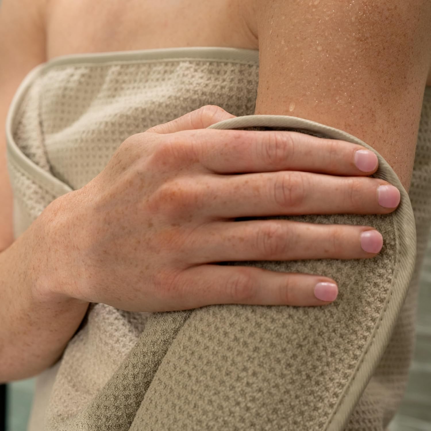 ST INC Premium Waffle Bath Towels 4 Pack Tan