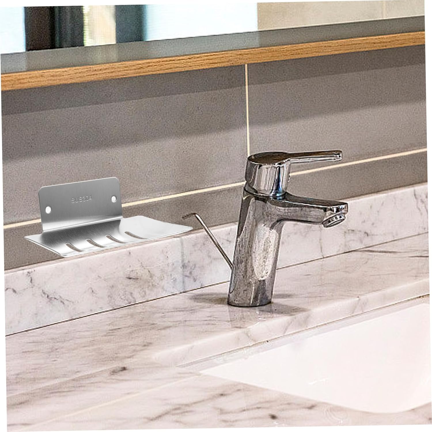 WESIEVYA Wall Mount Soap Dish with Drain and Suction Cup