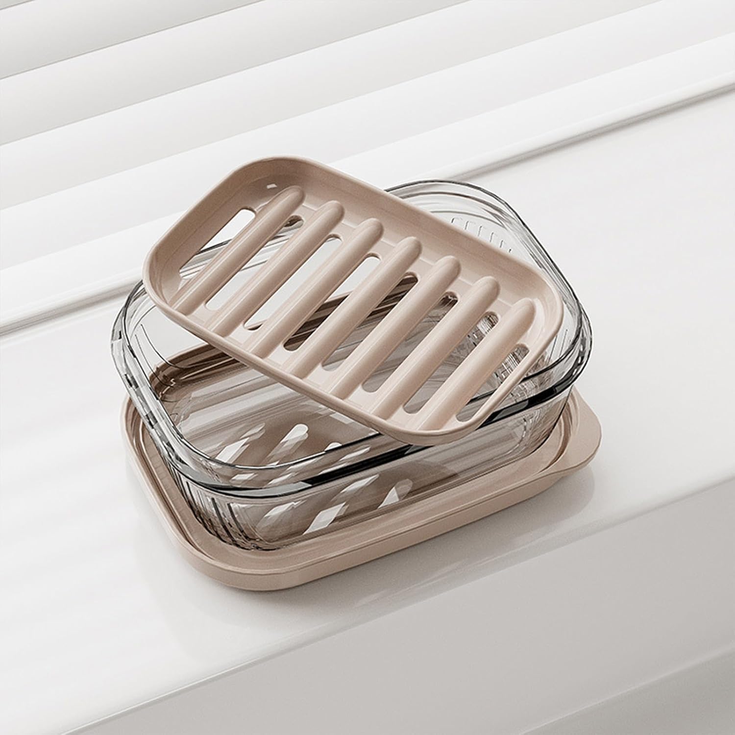 Lovskoo Leakproof Soap Case with Lid and Drainage Tray 1