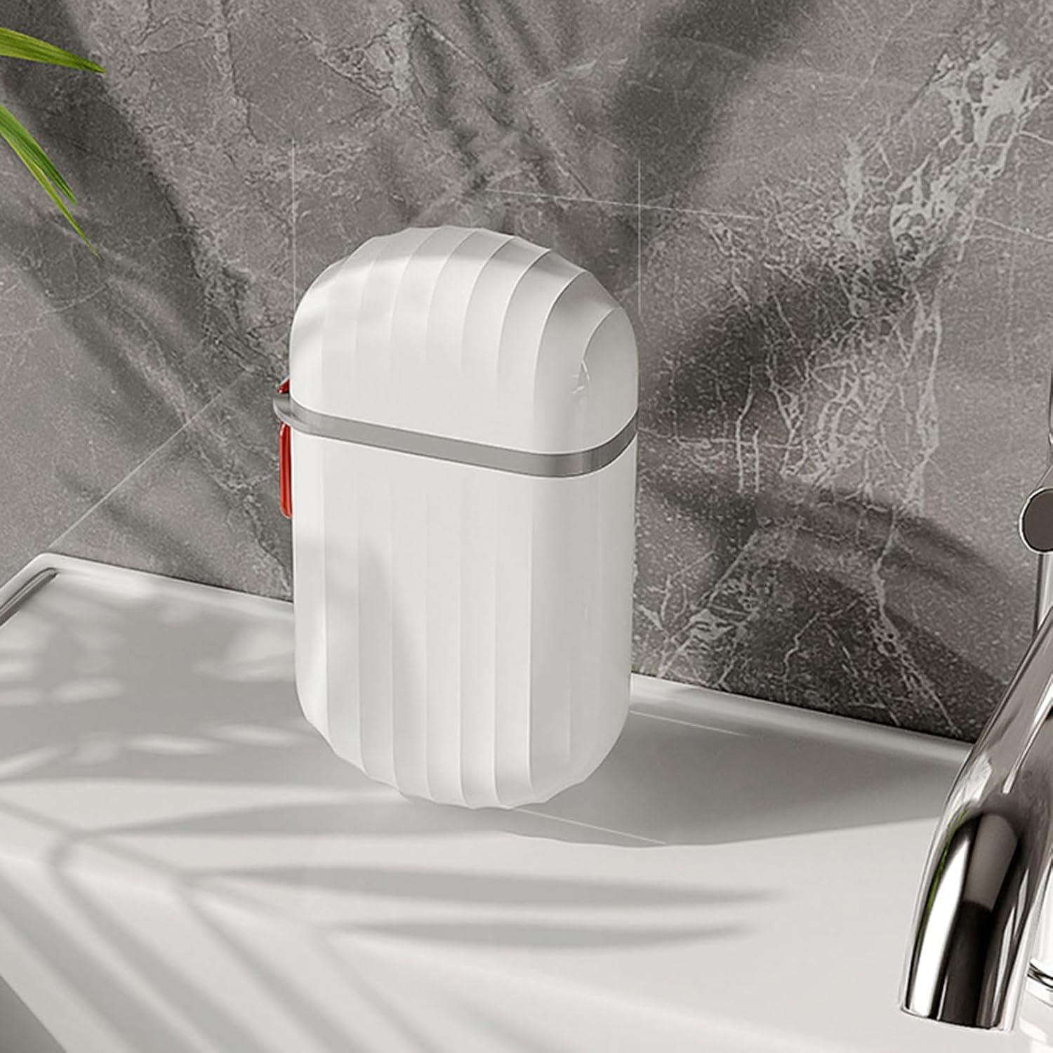Travel Soap Container with Lock Design