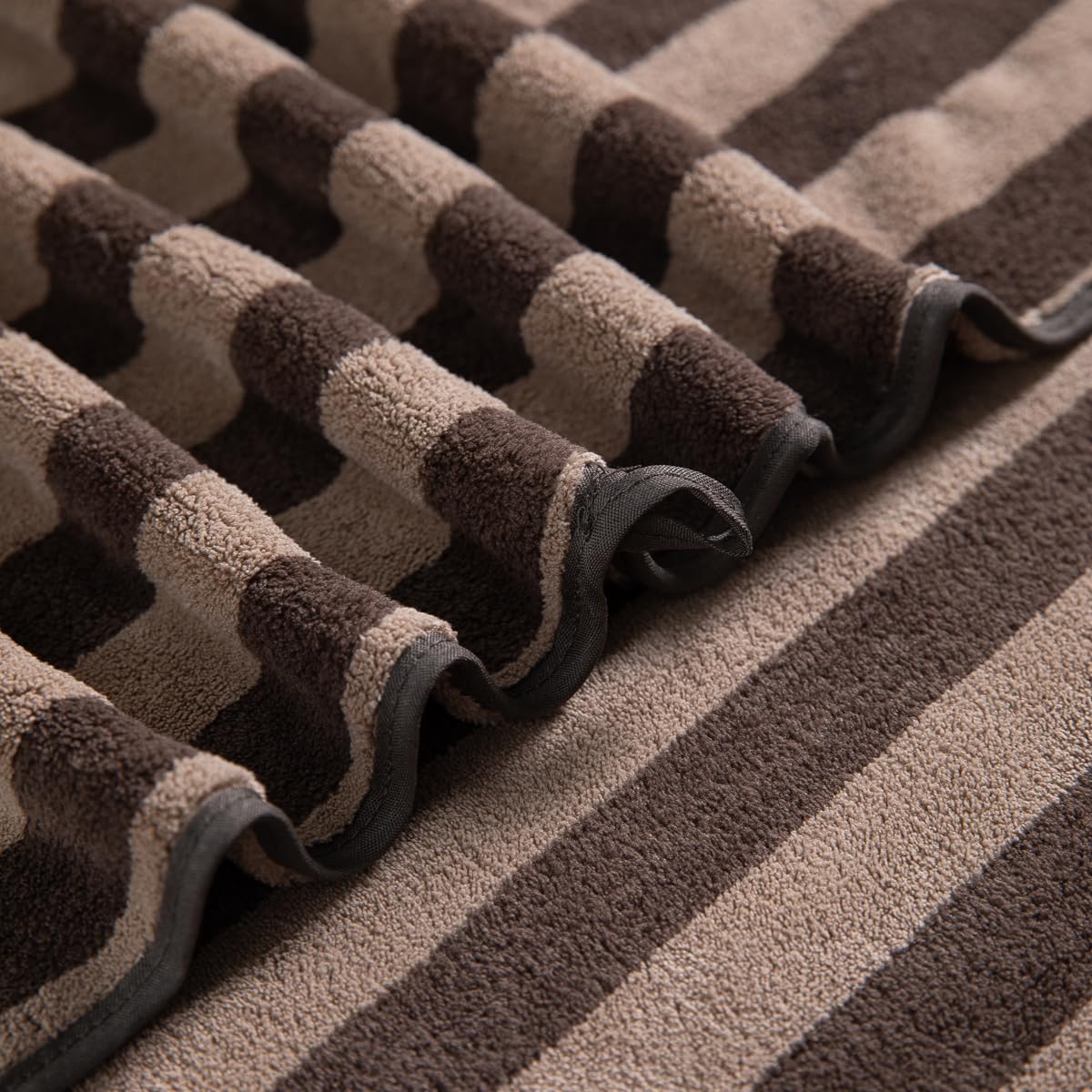 Oliven 18 Pcs Brown Cabana Stripe Towel Set
