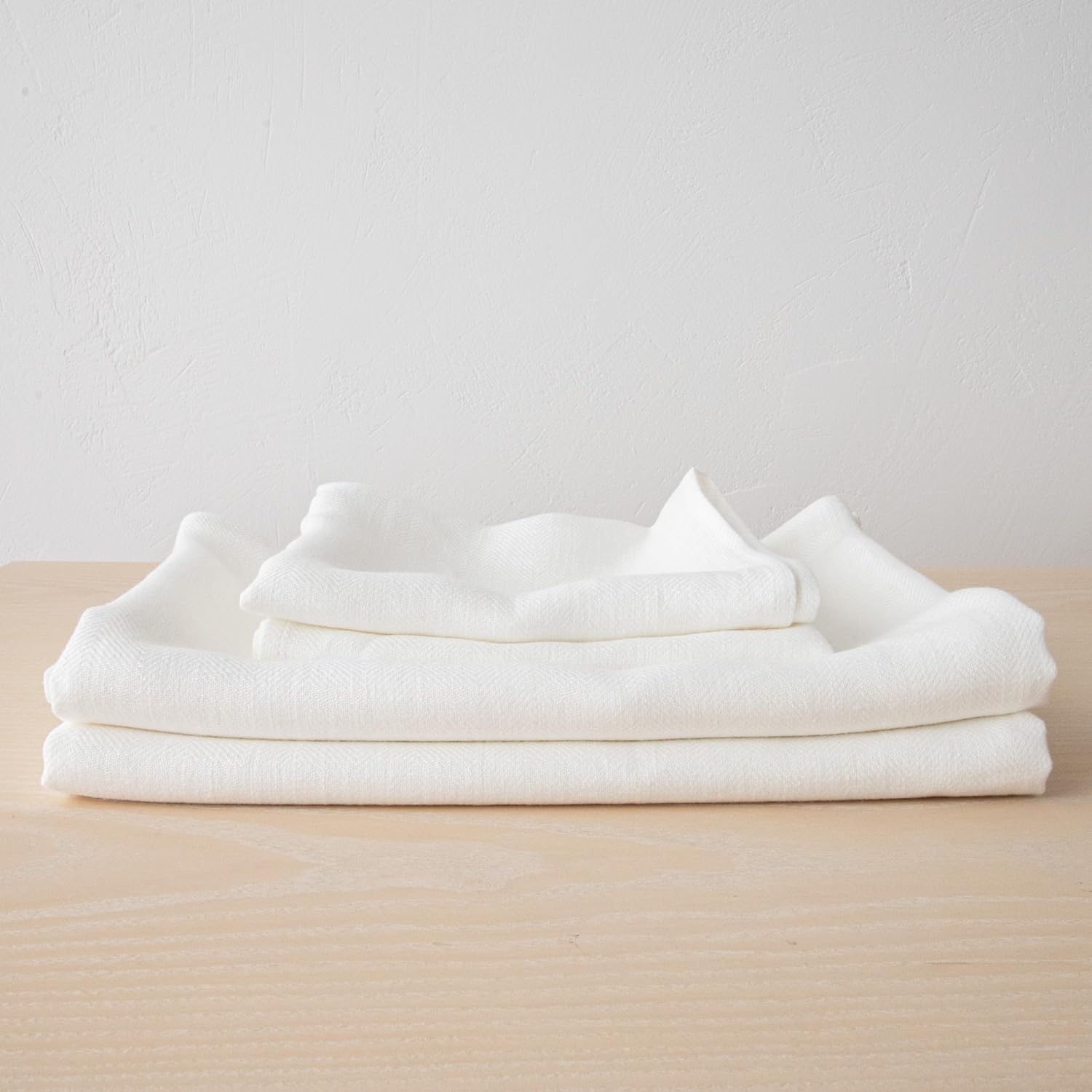LinenMe 02582 Towel Set 2 Bath Towels and 2 Hand Towels White