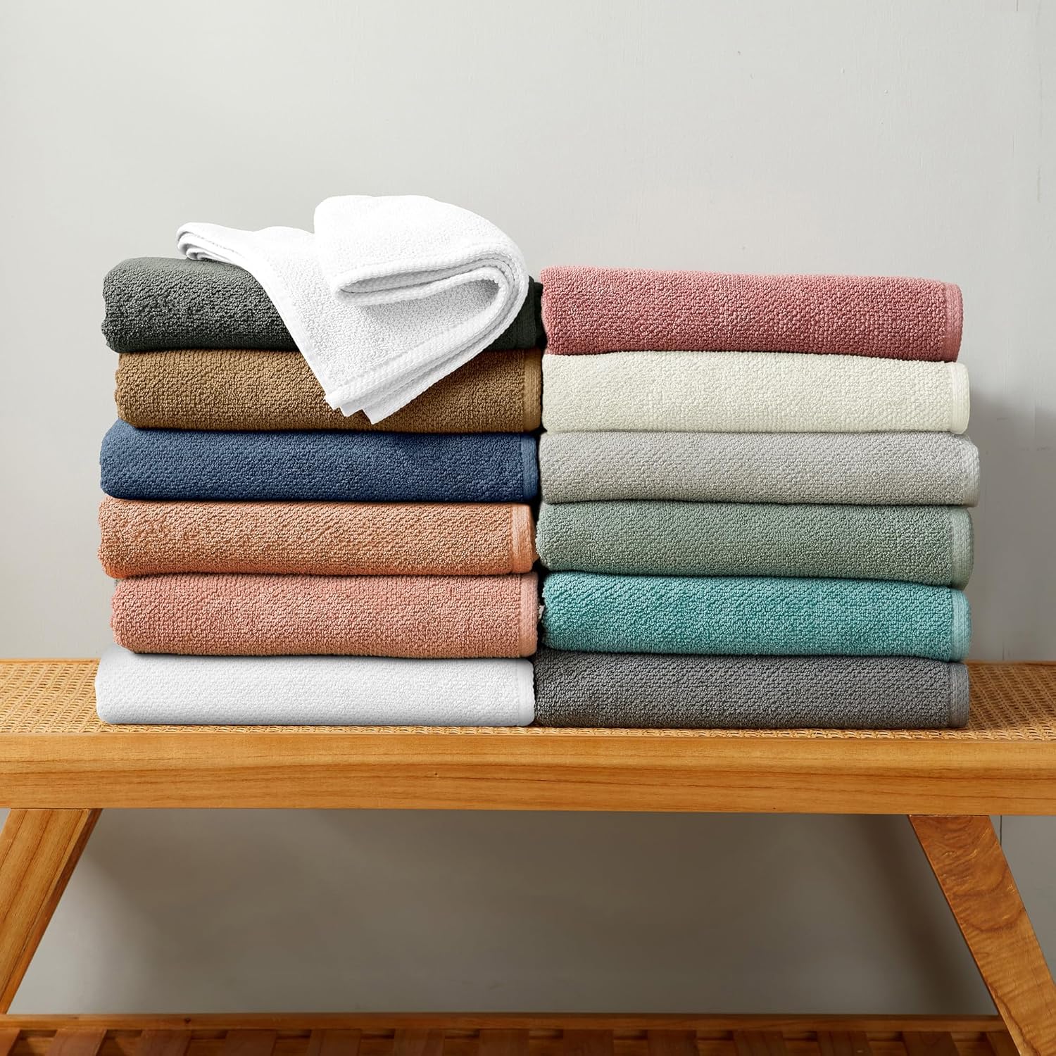 Great Bay Home Orange Bath Towels 6-Piece Set 1