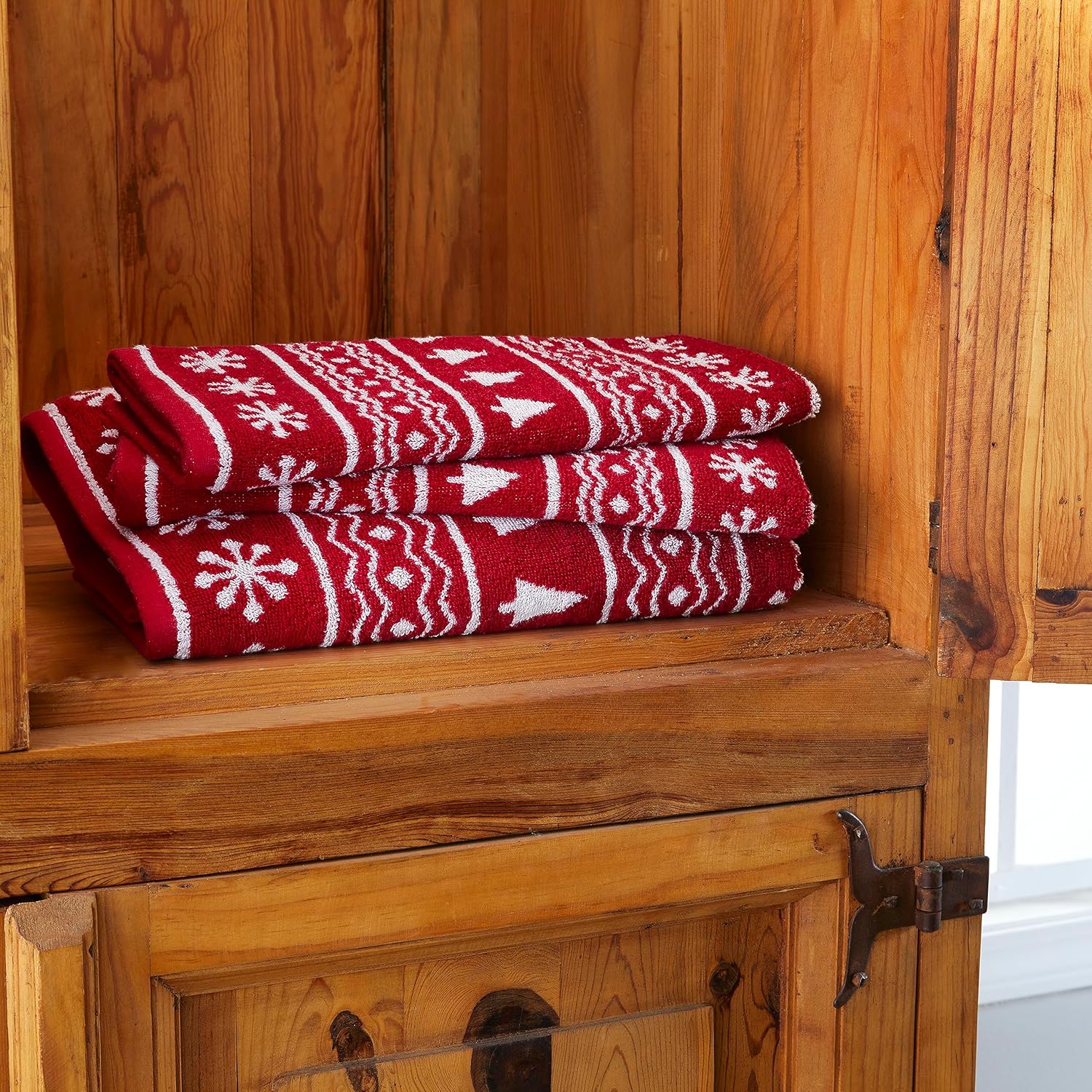 SKL Home Winter Fair Isle Bath Towel Red
